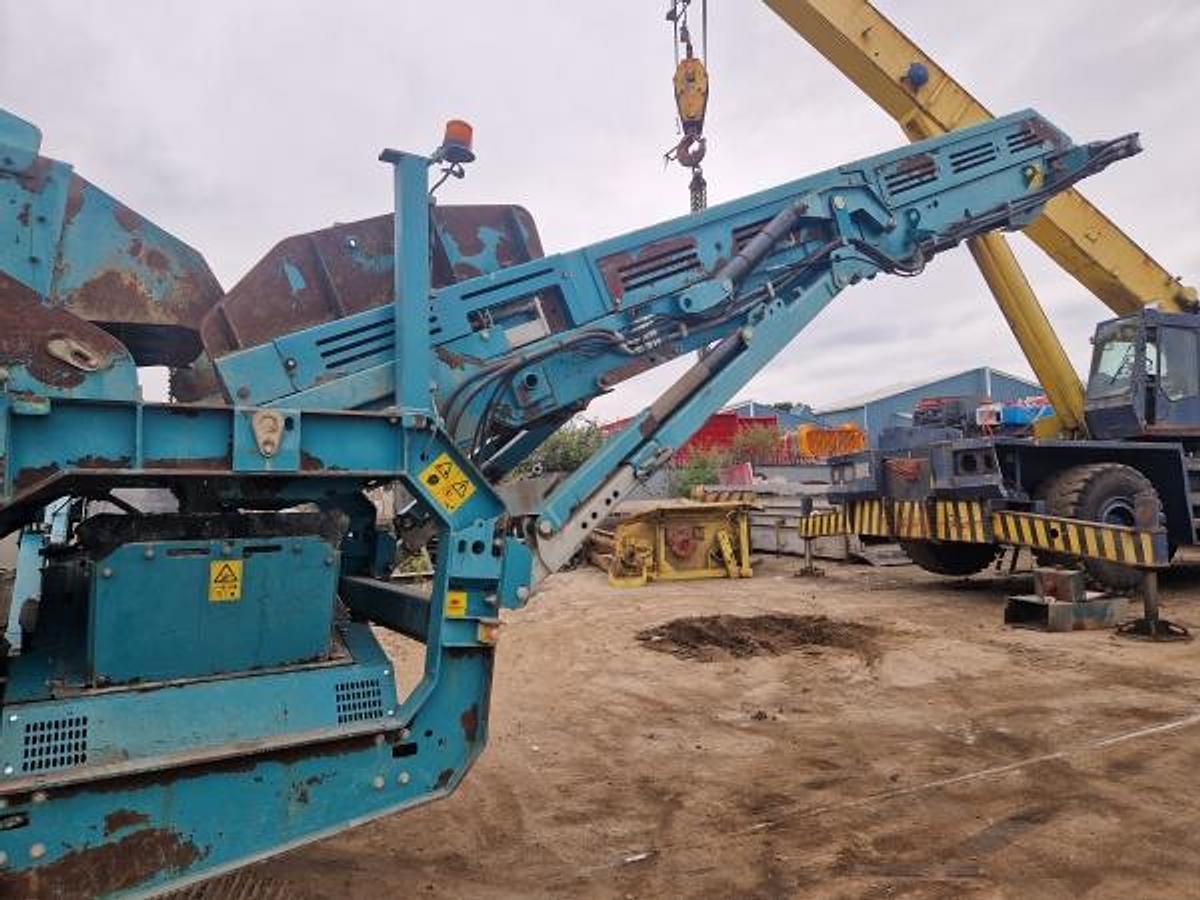Used 2013 Powerscreen Warrior 1400X Scalping Screen