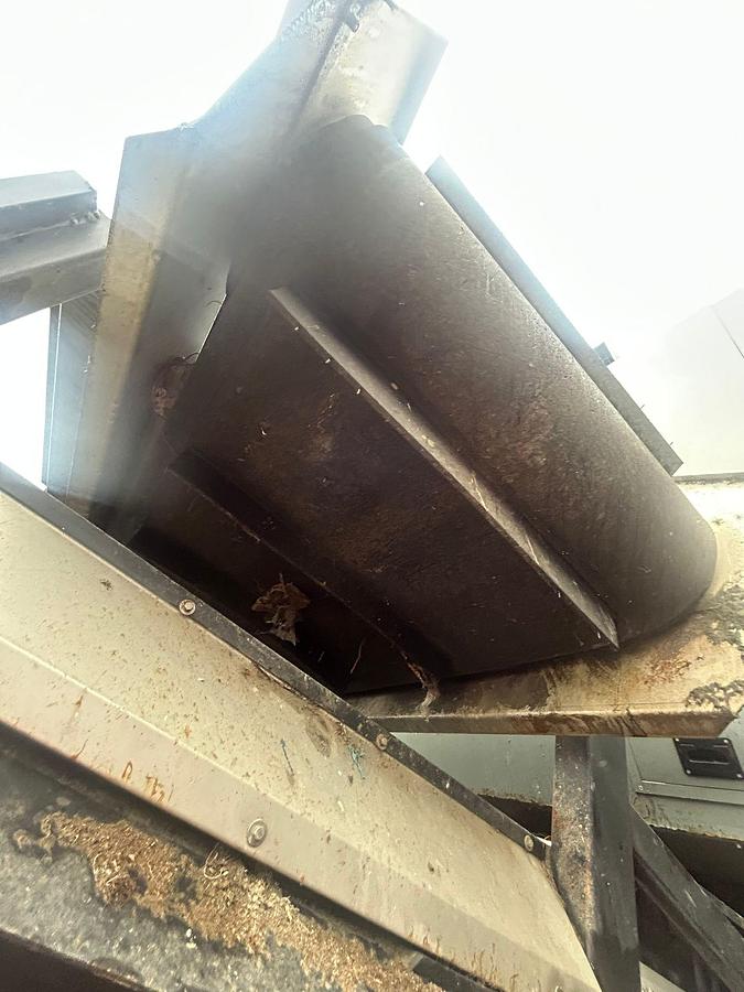 Used 2024 Untha XR3000C Tracked Single-shaft Shredder