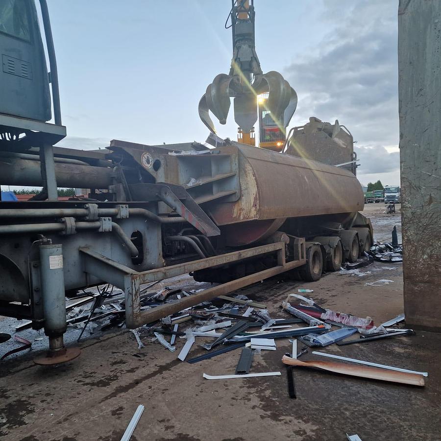 Used 2008 Lefort Mobile 600 Shear Baler