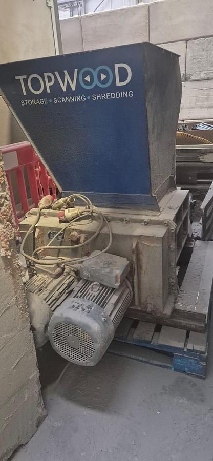 Used 2006 Untha RS 30 Four Shaft Quad Shredder