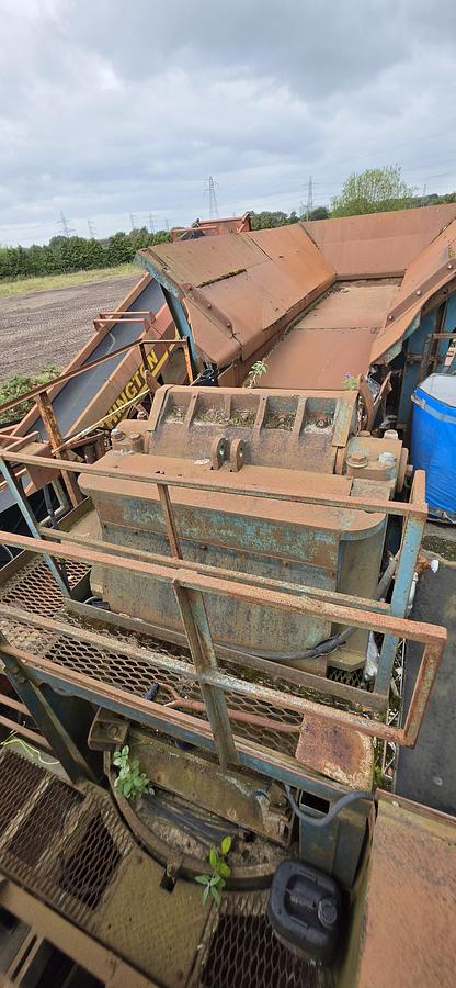 Used Brown Lennox 90cm x 130cm Jaw Crusher