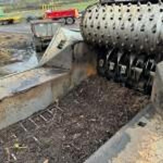 Used 2014 Komptech Axtor 6010 High Speed chipper and shredder