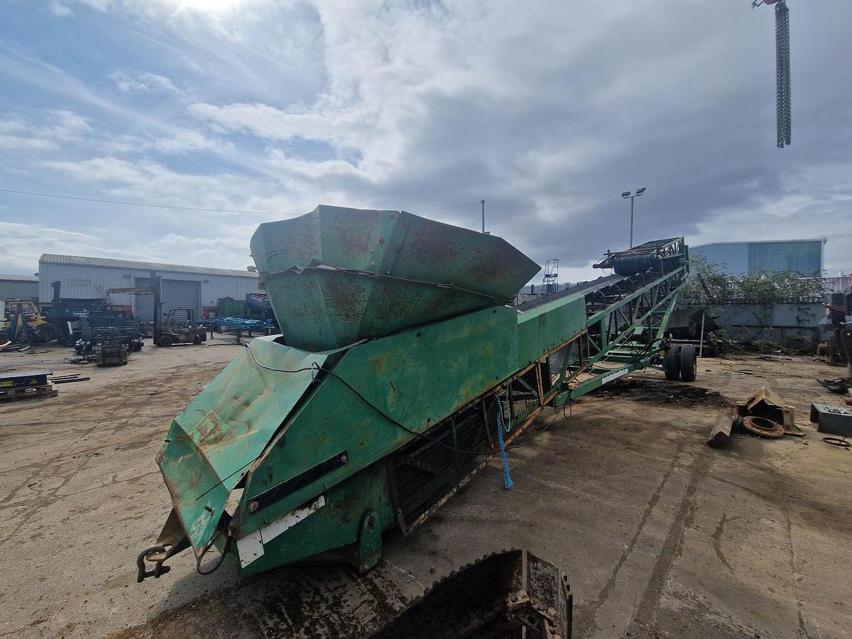 Used 2011 McCloskey ST80 Mobile Stockpiling Conveyor