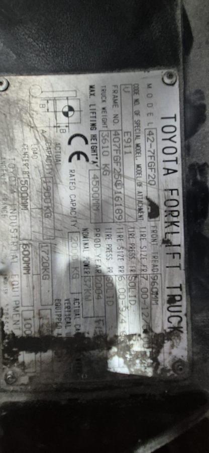 Used 2004 Toyota 42-7FGF20 LPG Forklift 