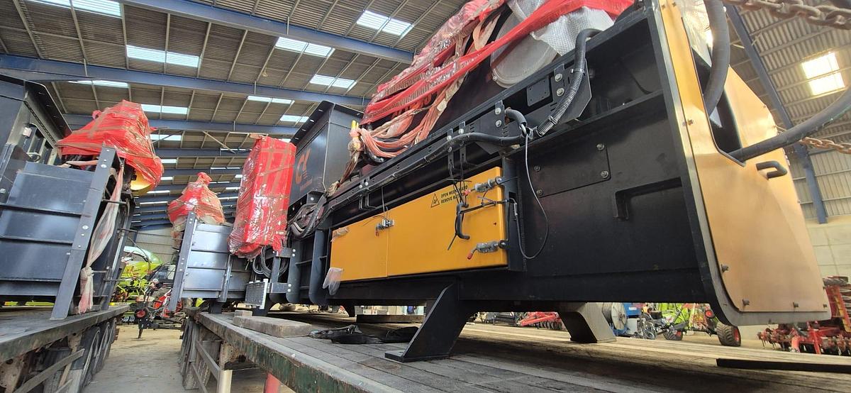 Used CK International TR63 Twin Ram Baler 