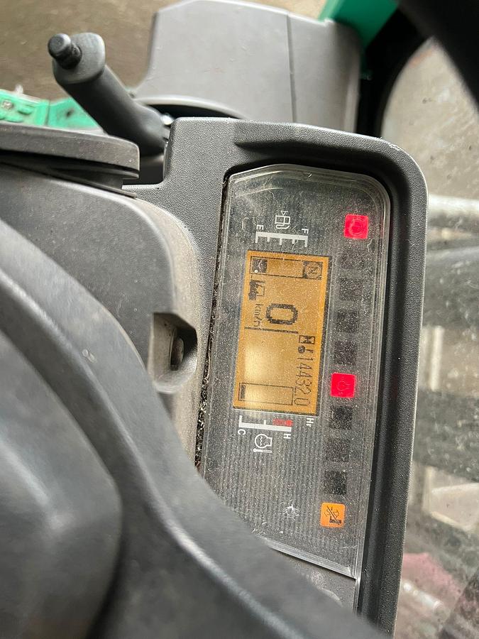 Used Mitsubishi Cascade FD25N Forklift 