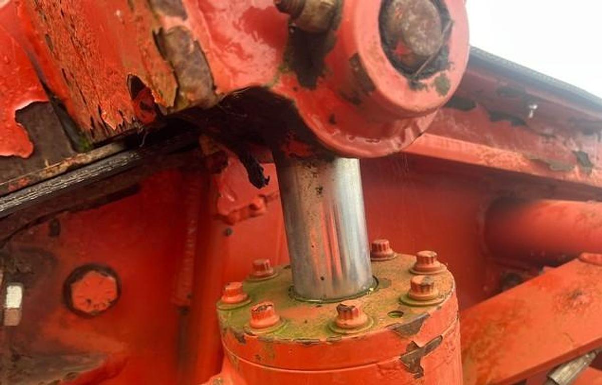 Used 2016 Morbark 3200 Wood Hog Horizontal Grinder Shredder