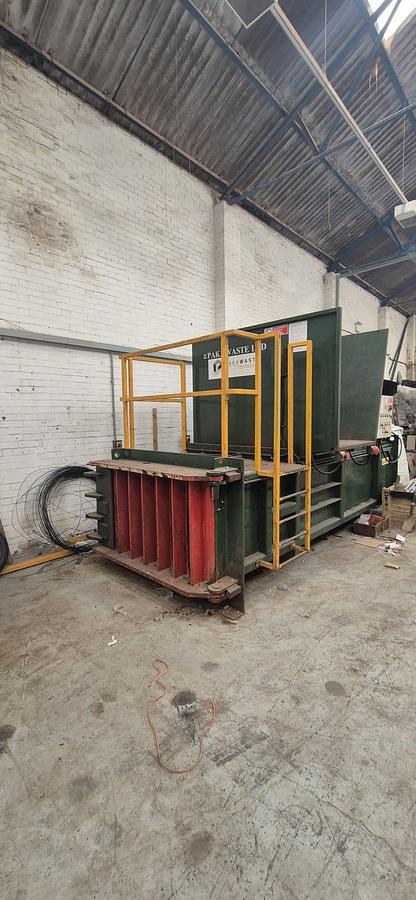 Used Pakawaste LD 60 CC Baler