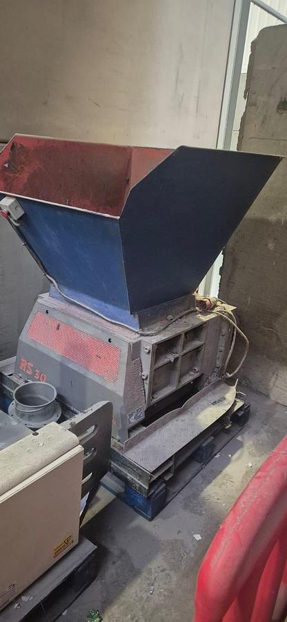 Used 2006 Untha RS 30 Four Shaft Quad Shredder