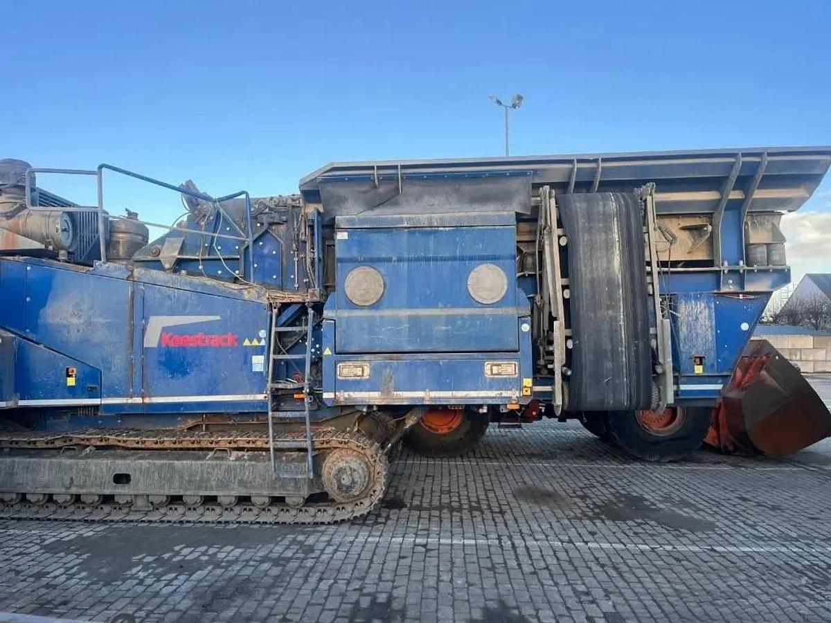 Used 2017 Keestrack R6d Impact Crusher