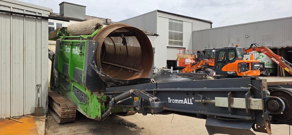 Used 2018 TrommALL 5800Tr Tracked Trommel Screener