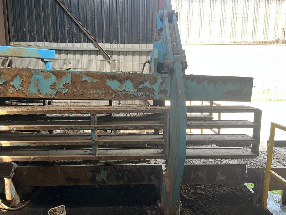 Used 2011 Doppstadt DW306 Ceron Slow-Speed Shredder