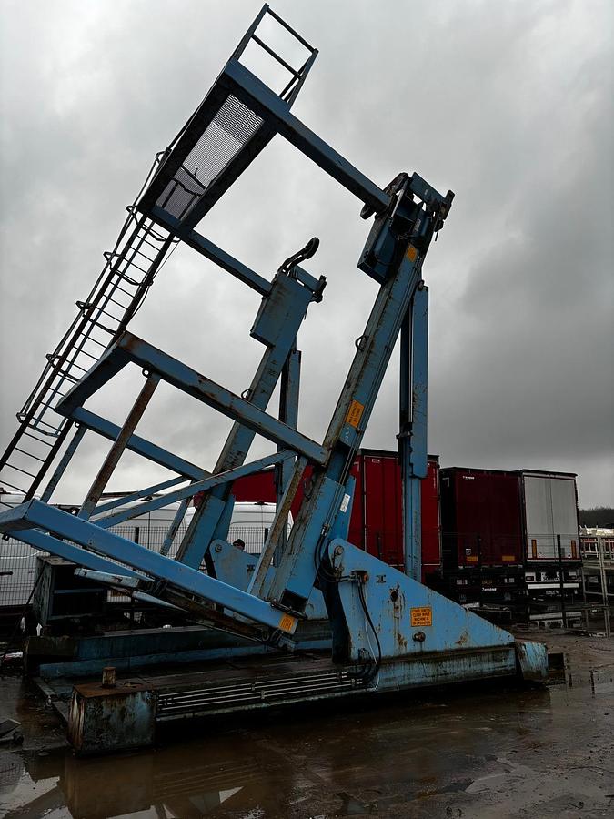 Used Container Tilter