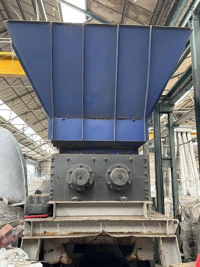 Used Twin-shaft Shredder