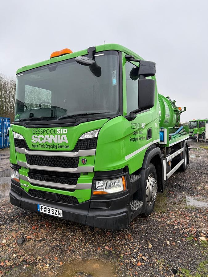 Used 2018 Scania P280 Septic Tank Tanker Truck Lorry
