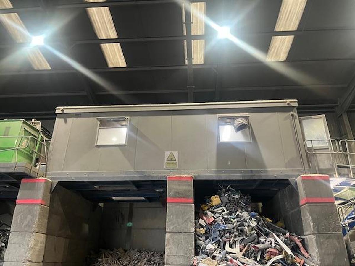 Used CRSNI 820 Trommel Lights Recycling Line Picking Station