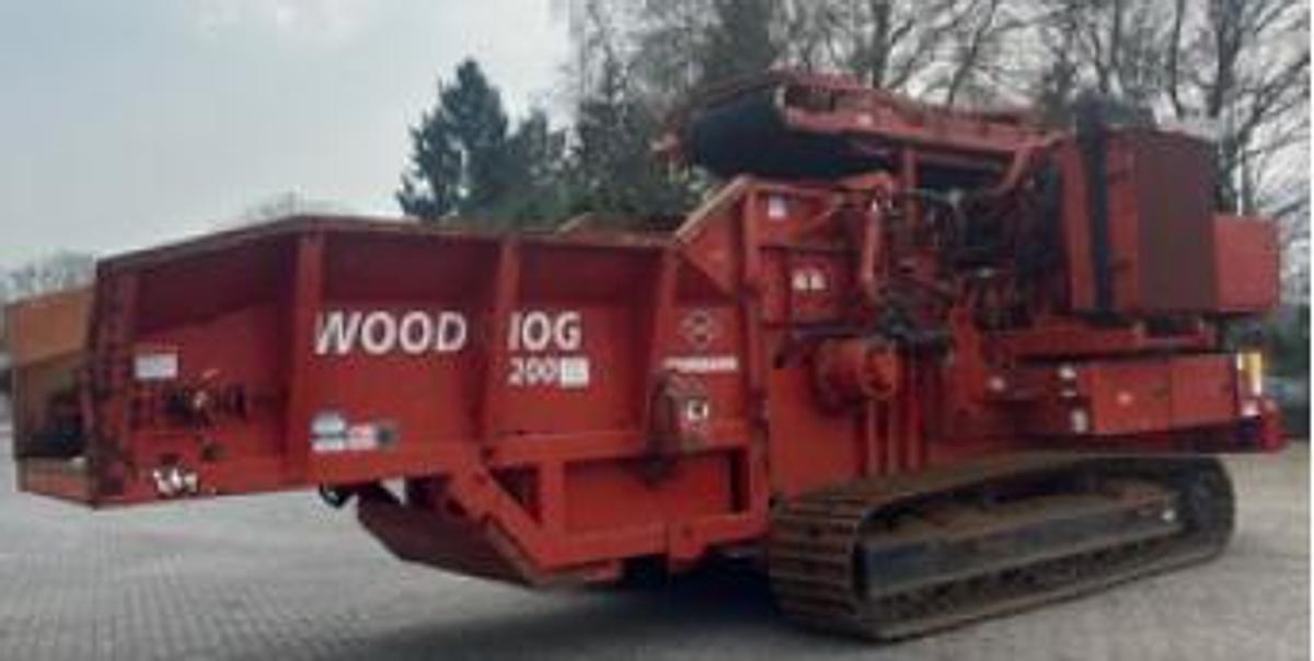 Used 2016 Morbark 3200 Wood Hog Horizontal Grinder Shredder