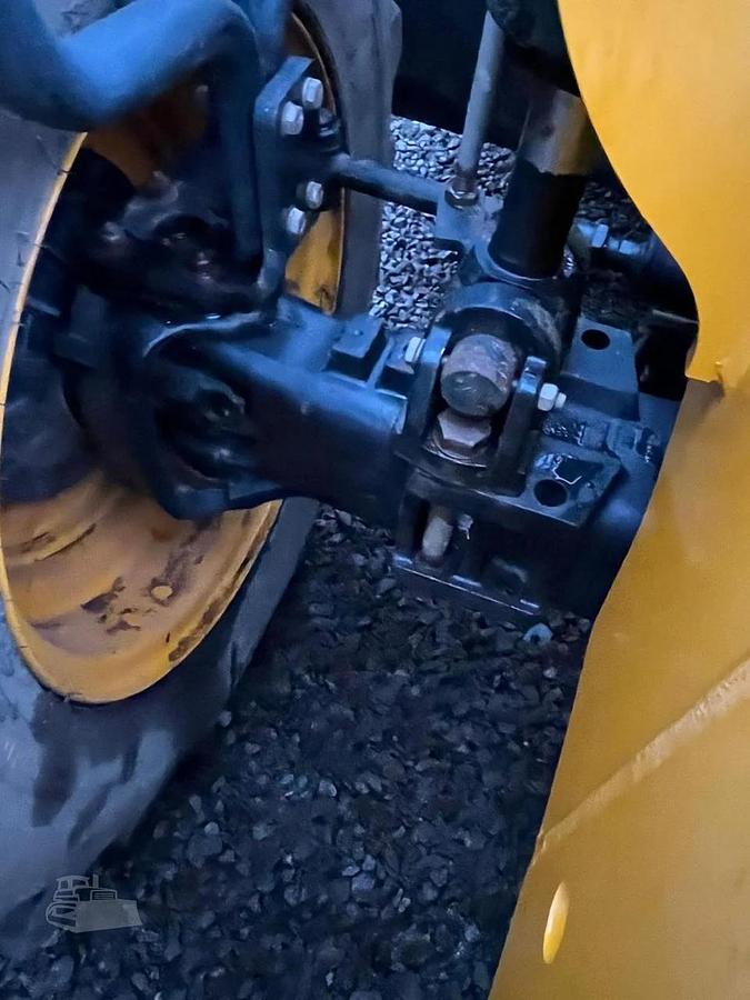 Used 2014 JCB 535-140 Telehandler