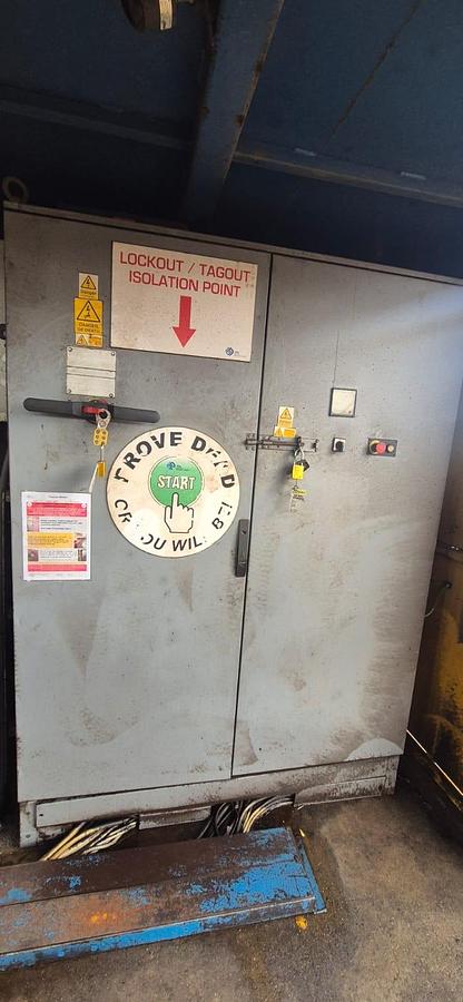 Used 2003 Taurus 973P Metal Shear