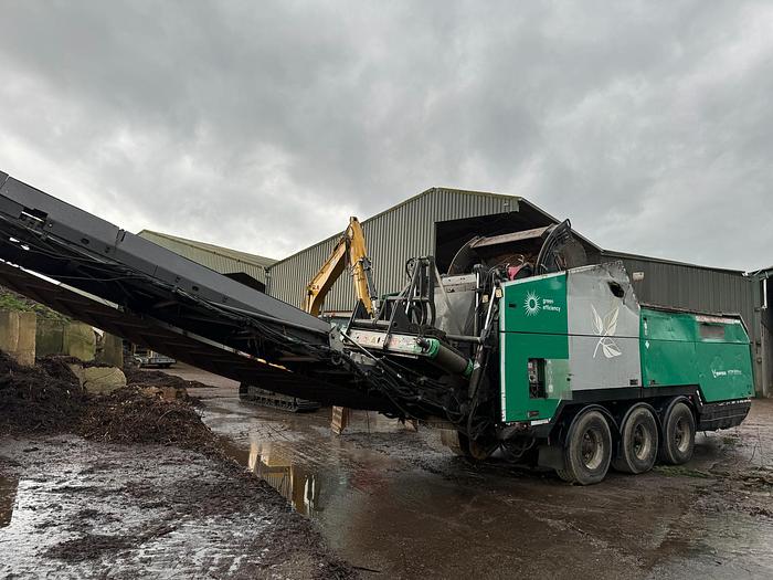 Used 2014 Komptech Axtor 6010 High Speed chipper and shredder