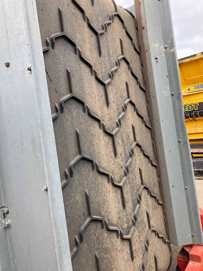 Used 2013 Terra Select HKS 5 Star Screen Screener