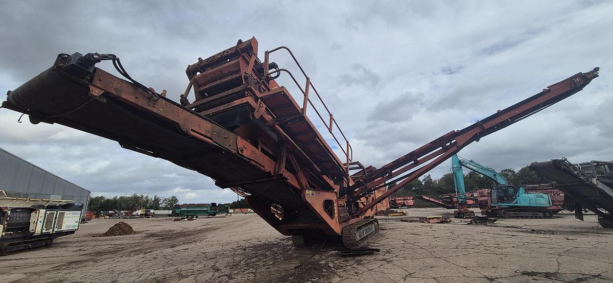 Used 2005 Extec S5 Mobile Screener Screen