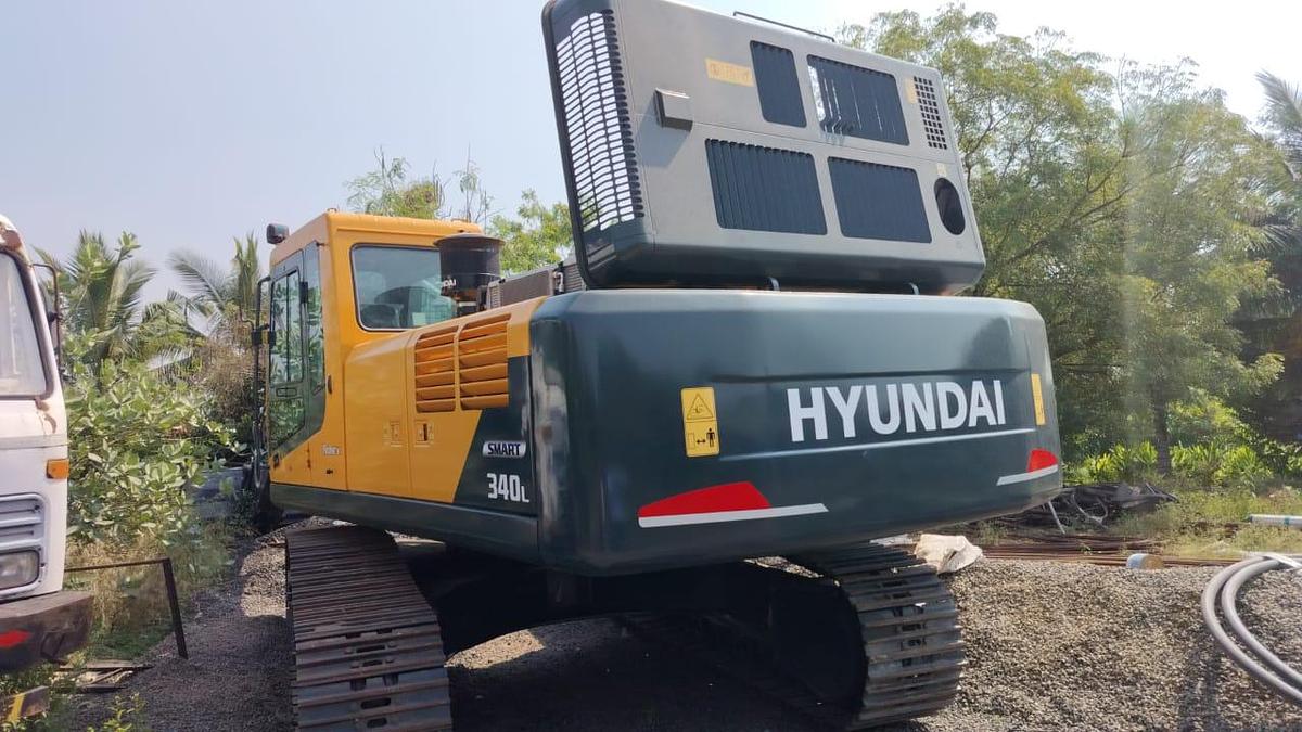 Used 2025 Hyundai 340L SMART Excavator 