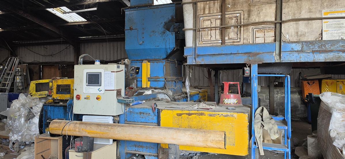 Used Picking Station  with twin ran baler