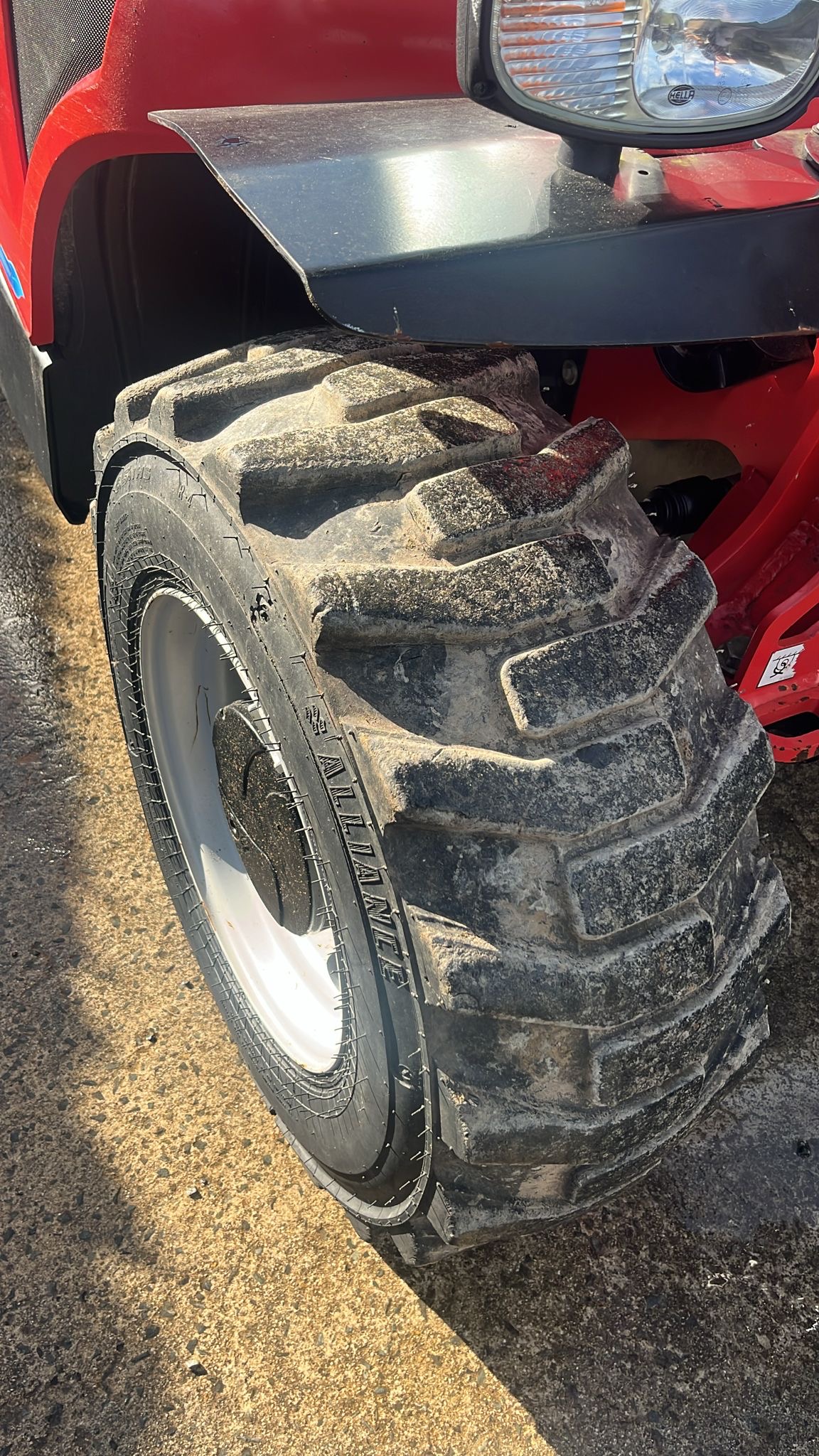 Used 2023 Manitou MT 625 H Compact Telehandler
