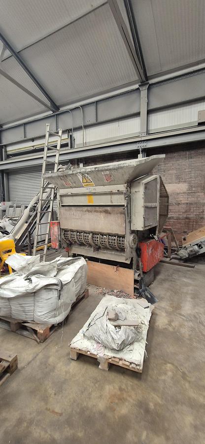 Used Lindner Shredder