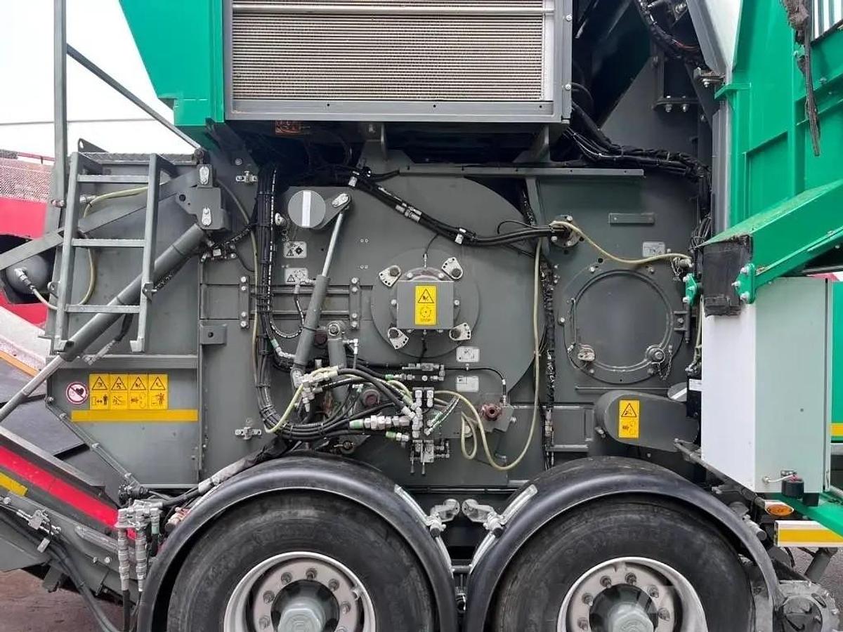 Used 2019 Jenz BA 725DL Wood Chipper Shredder