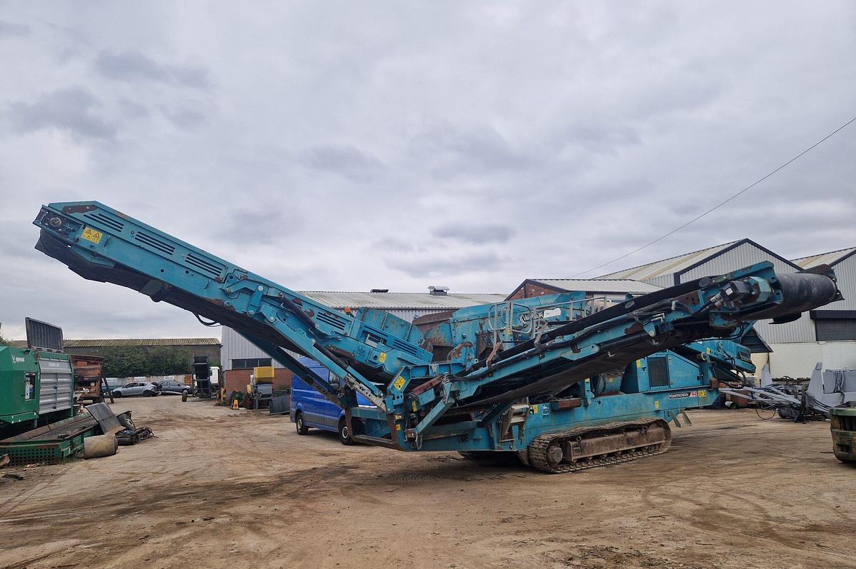 Used 2013 Powerscreen Warrior 1400X Scalping Screen