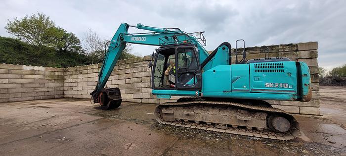 Used 2014 Kobelco SK210LC-9