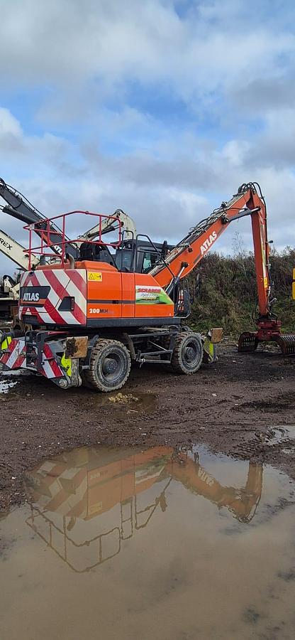 Used 2011 Atlas 200 MH Material Handler 