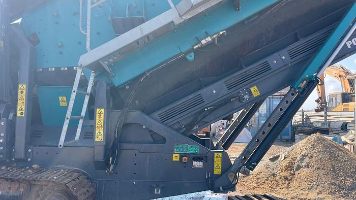 Used 2020 Powerscreen Chieftain 2100X 3 Deck Inclined Screen Screener