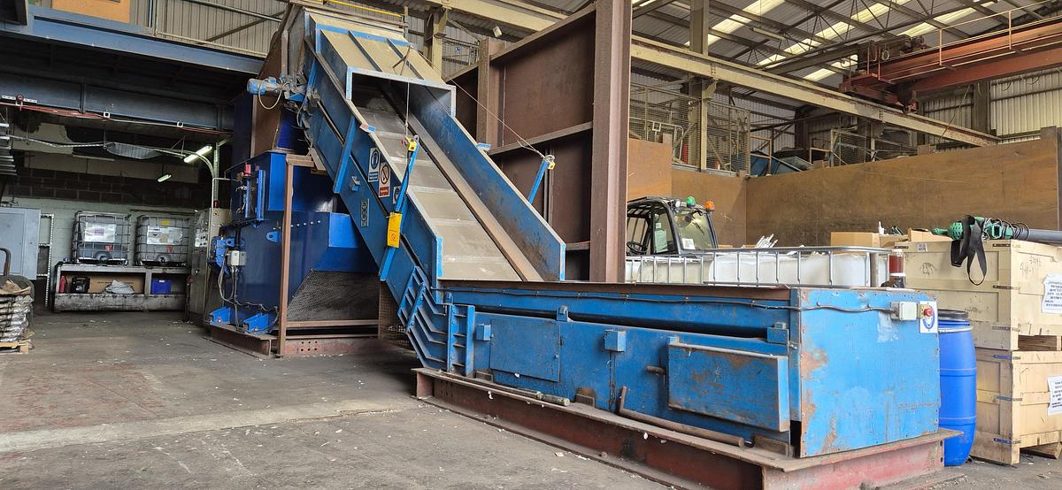 Used 2007 Jovisa, SL Shredder with Infeed conveyor