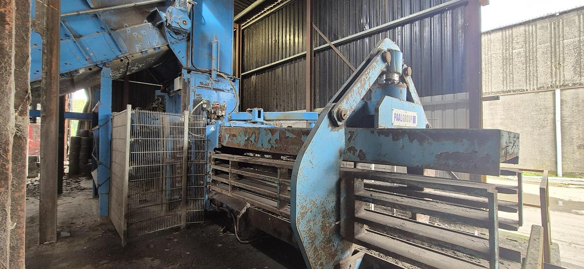 Used PAAL DONKON 500 Fully Automatic Baler & Cross Wrap Wrapping System