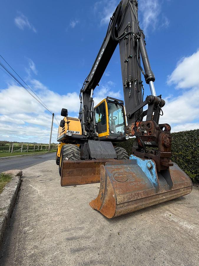 Used 2006 Volvo EW140B Wheel Wheeled Excavator