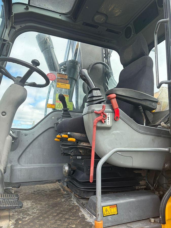 Used 2006 Volvo EW140B Wheel Wheeled Excavator