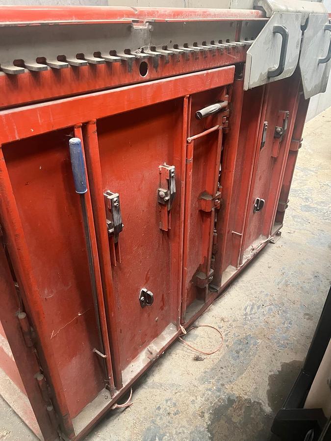 Used 2012 Orwak 5070 Multi Chamber Baler