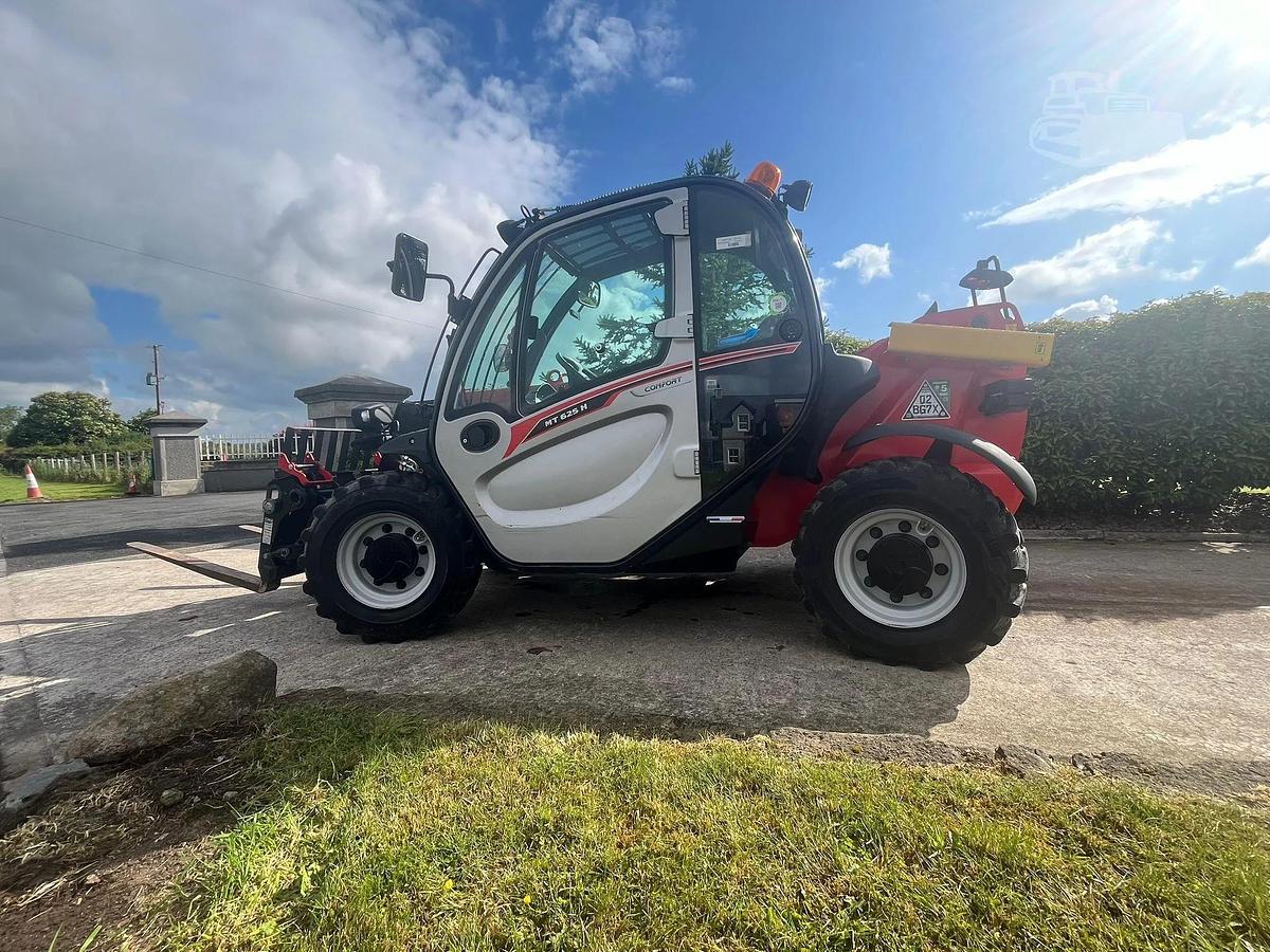 Used 2023 Manitou MT625 Telehandler