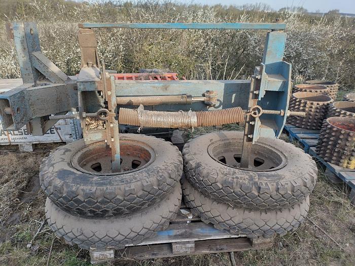 Used Cambia 610 Debarking Machine 