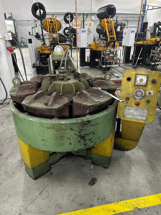 Used Tyre Retreading PCR & TBR Presses Full Plant