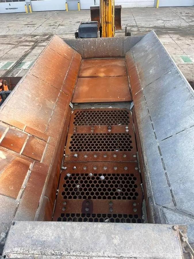 Used 2017 Keestrack R6d Impact Crusher