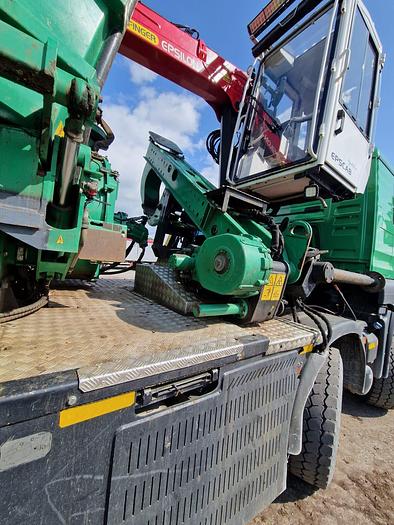 Used 2017 Jenz Chipping truck 583