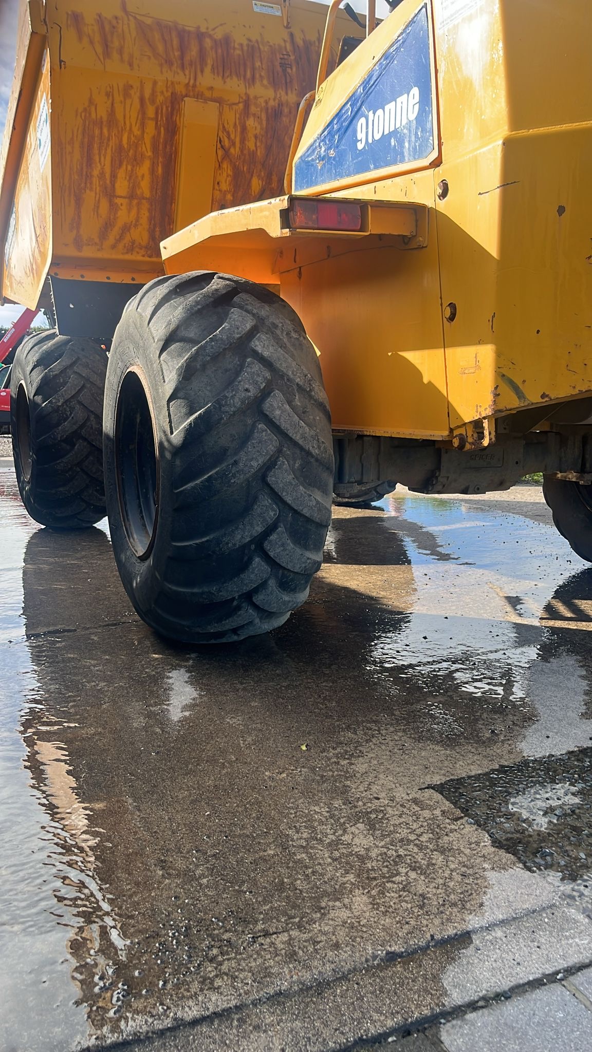 Used 2011 Thwaites Mach 950 Dumper Truck