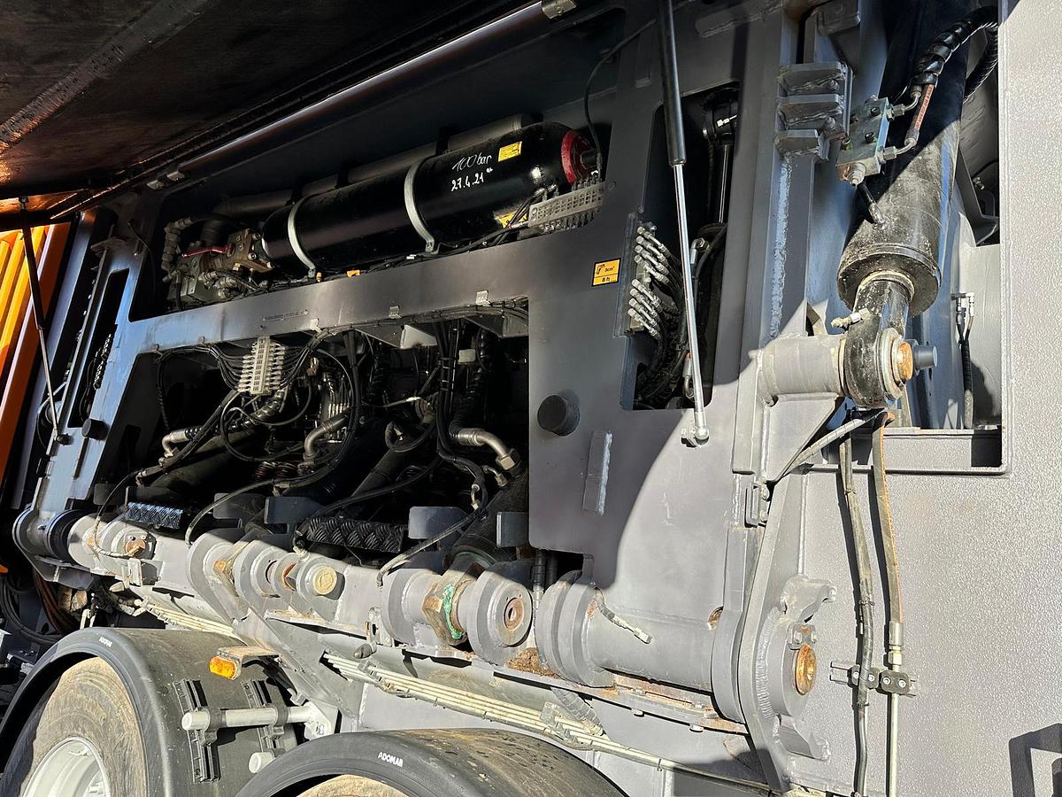 Used 2019 Doppstadt Inventhor 9 SA Slow-speed Shredder