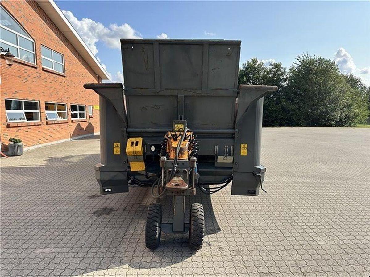 Used 2016 Jenz BA 915 Biomass Wood Shredder Chipper