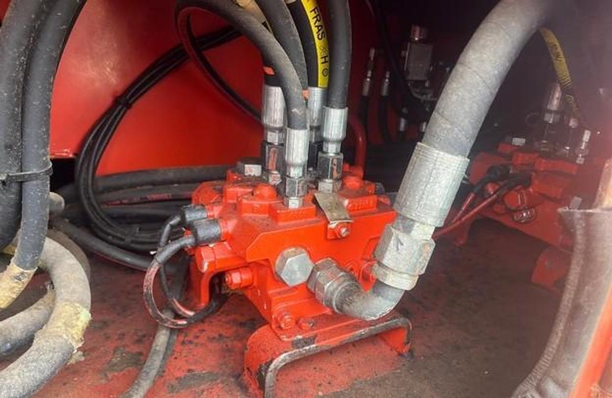 Used 2016 Morbark 3200 Wood Hog Horizontal Grinder Shredder