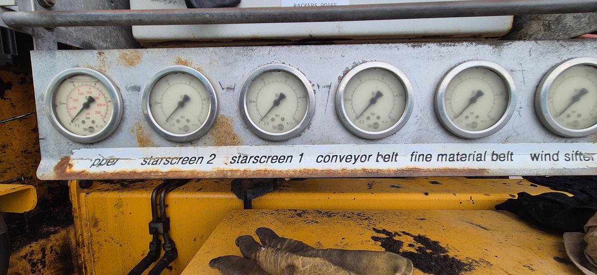 Used 2011 Backers Star Screener 2-MAL